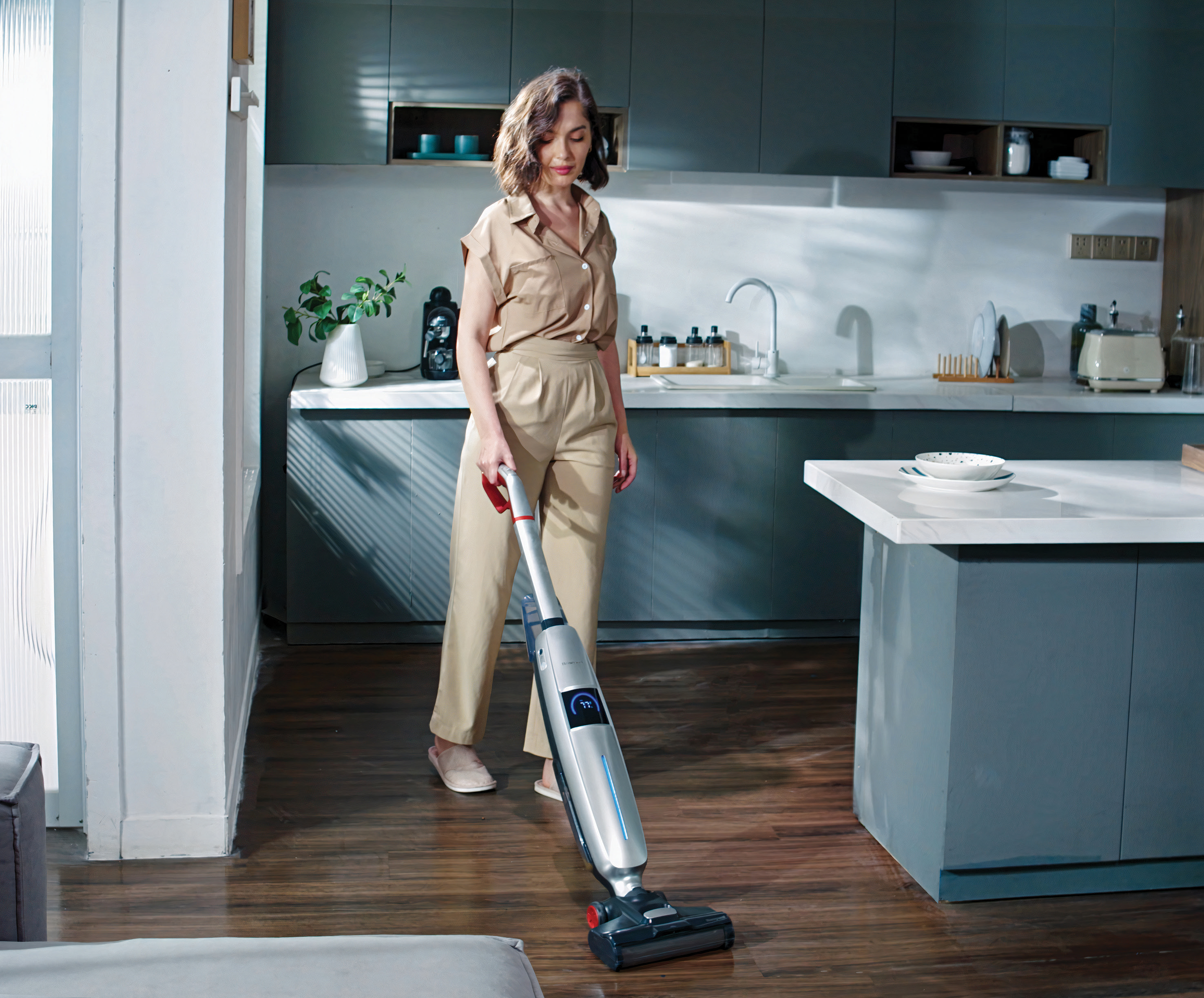 Honeywell FC20 UltaMax Pro Cordless Floor Cleaner and Vacuum
